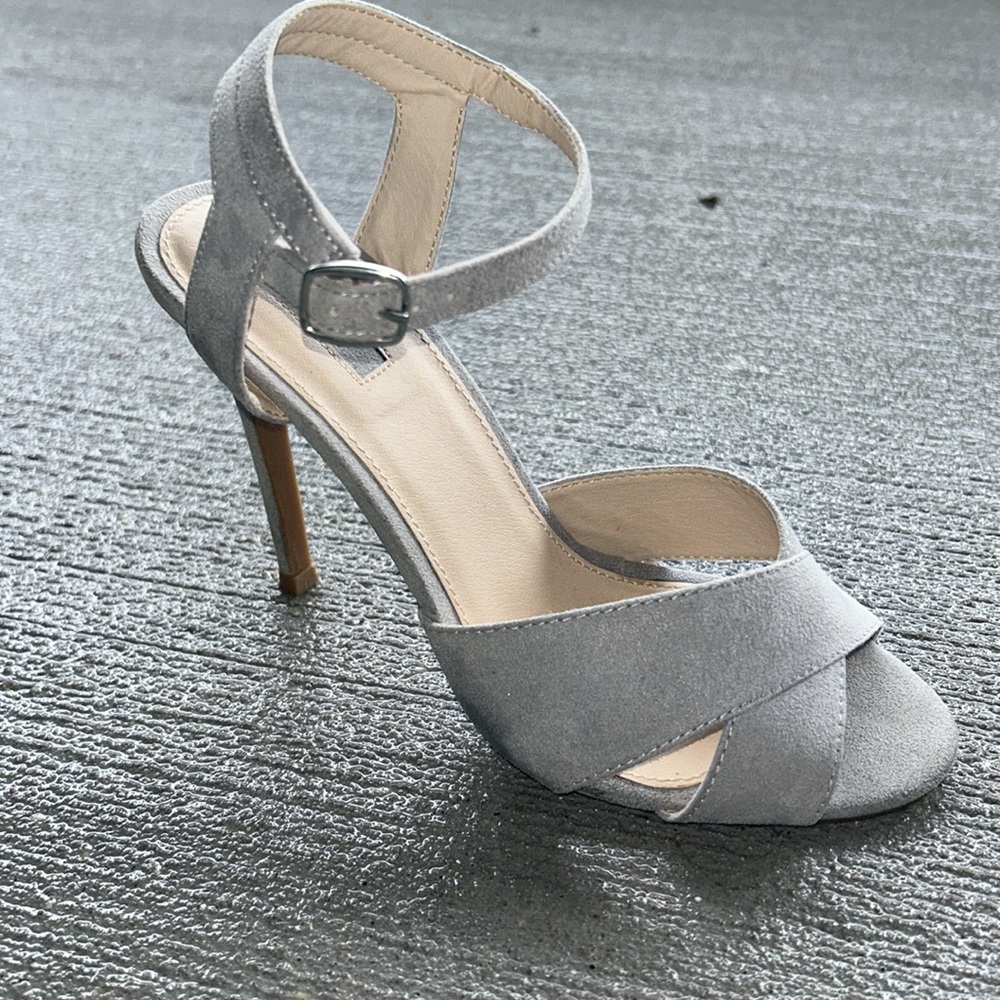 Forever 21 Stiletto Grey Faux Suede Heels - 4.5” heel - Picture 6 of 12